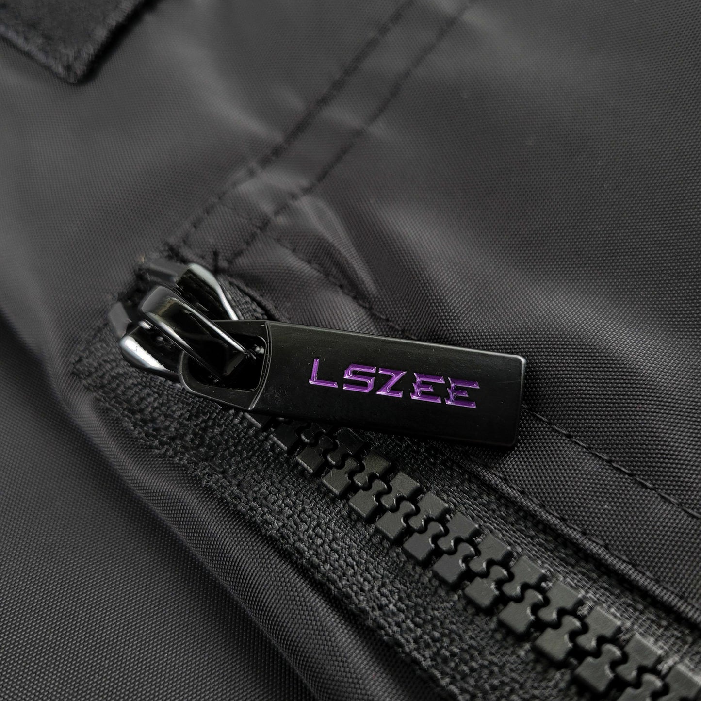 LSZEE - Chrysalis Bomber